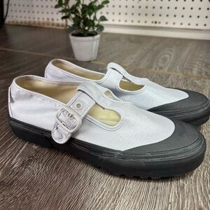 VANS STYLE 93 Mary Jane Canvas Sneakers in Light silver Gray with Black Sole